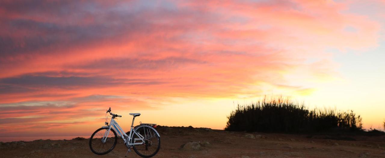 Blacksheep Sagres Guesthouse & Surf Bagian luar foto